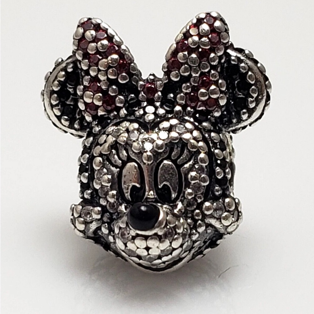 Minnie Mouse pandora charm